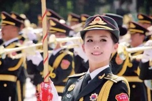 女兵高远：国庆阅兵圈粉无数的军乐团当家花旦