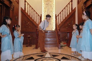 石壁街沉浸式研学活动：汉服儿童寻宝学历史
