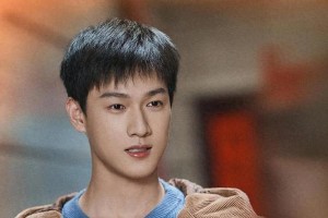李昀锐童年照引爆怀旧潮，揭秘新剧营销策略