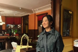 贾玲43岁生日派对亮相，瘦身成功气质大变